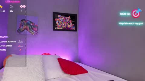 Snapshot of ana_333 chatting on 02/14/25, 05:57 Ana online show from 02/14/25, 05:57