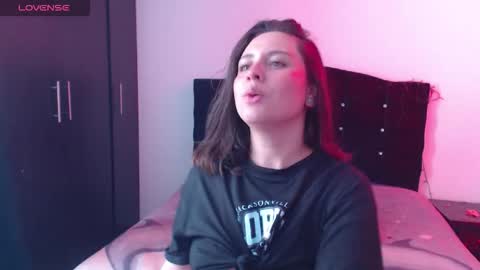 Snapshot of ana_arms_ chatting on 02/24/26, 03:21 ana_arms_ online show from 02/24/26, 03:21