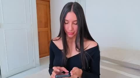 Snapshot of ana_castilo chatting on 04/03/26, 03:21 Ana IG an castillo 1 online show from 04/03/26, 03:21