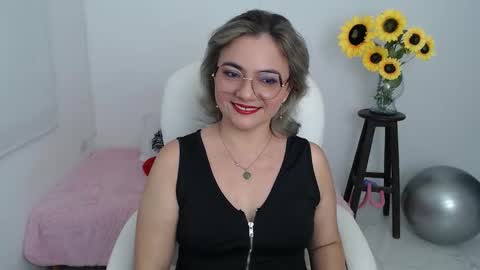  Ana  online show from 09/23/25, 10:46