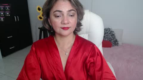 Snapshot of ana_hotmilfx chatting on 02/16/25, 12:32 ANA online show from 02/16/25, 12:32