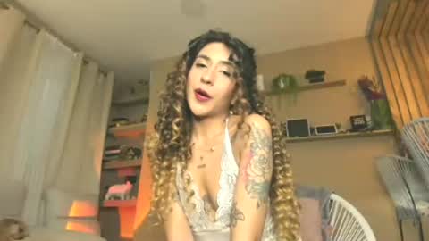 Snapshot of ana_jasper chatting on 06/13/26, 10:29 Ana Maria online show from 06/13/26, 10:29
