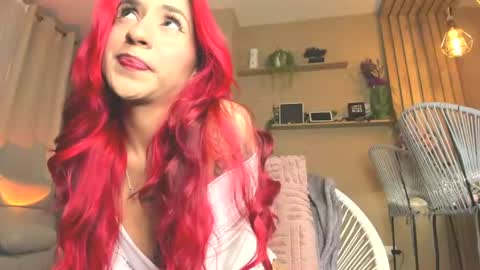 Snapshot of ana_jasper chatting on 06/16/26, 10:56 Ana Maria online show from 06/16/26, 10:56
