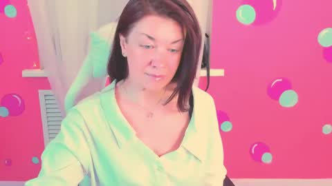 Snapshot of ana_mills chatting on 06/02/26, 03:14 Ana online show from 06/02/26, 03:14