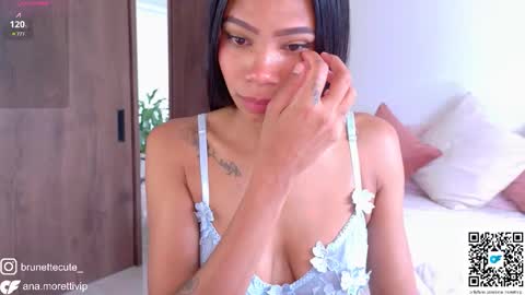 Snapshot of ana_moretti chatting on 02/20/26, 04:07 ana_moretti online show from 02/20/26, 04:07