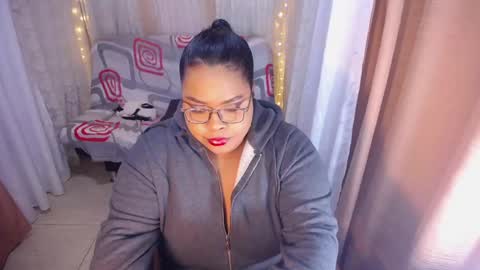 Ana online show from 02/12/25, 01:09