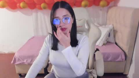 Im anna but you can call me as you want online show from 02/21/25, 12:38