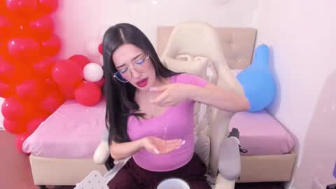 Im anna but you can call me as you want online show from 02/28/26, 07:48