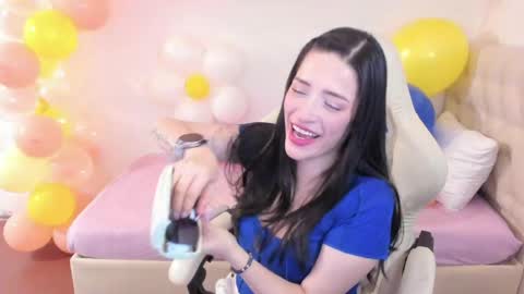 Im anna but you can call me as you want online show from 05/30/26, 11:35