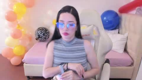 Im anna but you can call me as you want online show from 06/01/26, 10:22