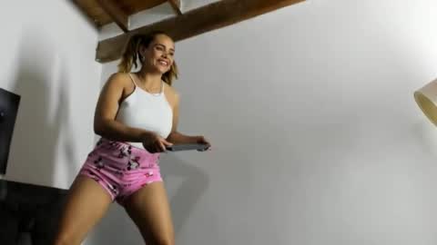 Ana online show from 02/03/26, 02:53