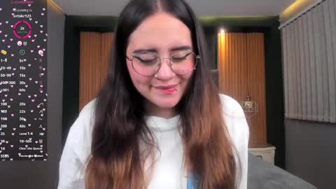 Snapshot of ana_taylor2 chatting on 12/12/24, 11:14 Ana online show from 12/12/24, 11:14