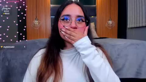 Snapshot of ana_taylor2 chatting on 12/29/24, 11:18 Ana online show from 12/29/24, 11:18