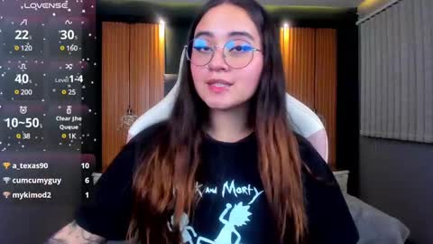 Snapshot of ana_taylor2 chatting on 02/17/25, 11:53 Ana online show from 02/17/25, 11:53