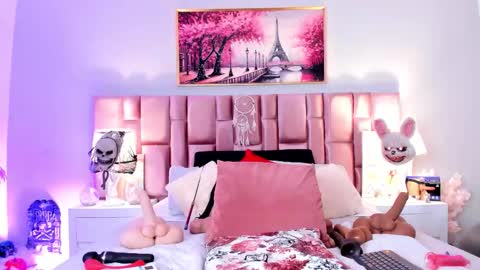 anaa_bellaa online show from 11/01/25, 12:29