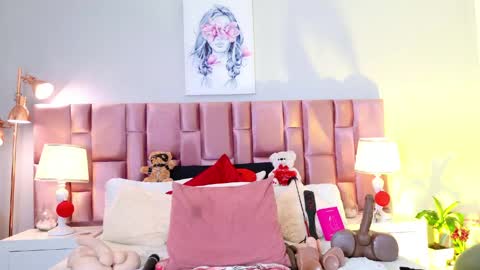 anaa_bellaa online show from 05/13/26, 12:35