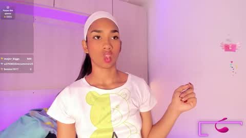 anaacollins_ online show from 11/26/25, 11:33