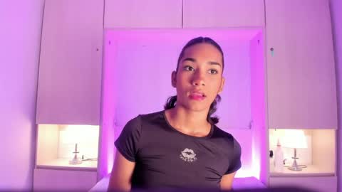 anaacollins_ online show from 05/01/26, 11:26