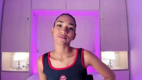 anaacollins_ online show from 05/19/26, 11:49