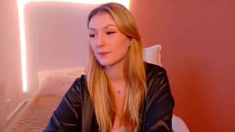 anaayss online show from 01/12/26, 06:40