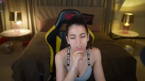 Sweet girls online show from 03/23/26, 07:40