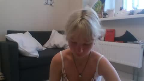 Snapshot of anabelbrando chatting on 07/28/26, 02:24 Malvina online show from 07/28/26, 02:24