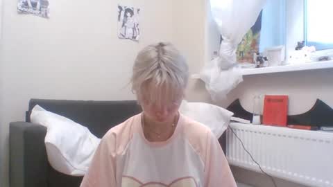 Snapshot of anabelbrando chatting on 07/30/26, 03:11 Malvina online show from 07/30/26, 03:11