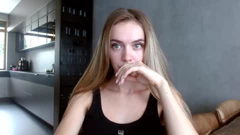 anabelka69 online show from 09/17/25, 09:11