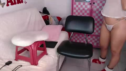 Ana online show from 12/05/25, 10:57