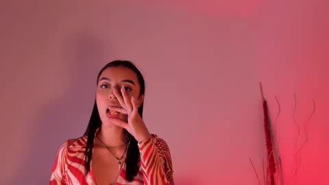 ANABEL WOLF  online show from 02/11/25, 11:22