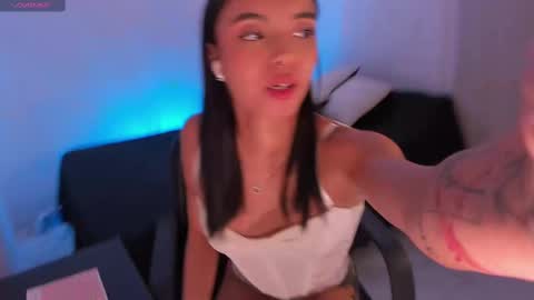 ANABEL WOLF  online show from 03/11/25, 02:54