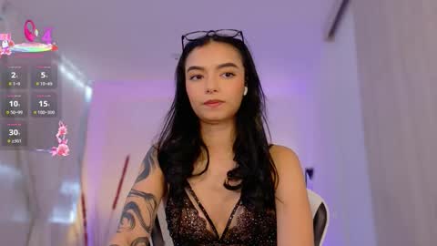 ANABEL WOLF  online show from 10/20/25, 02:17