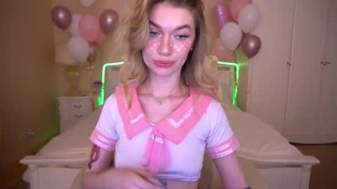 Nika online show from 02/13/25, 09:38