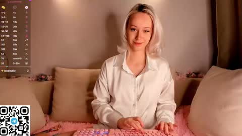 Snapshot of anadeya chatting on 02/25/25, 10:50 Deya online show from 02/25/25, 10:50