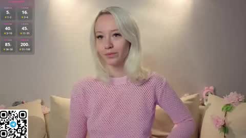 Snapshot of anadeya chatting on 10/22/25, 11:26 Deya online show from 10/22/25, 11:26