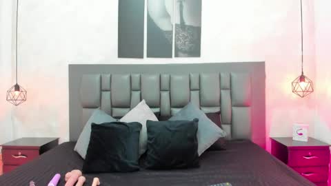 anahi  online show from 04/29/26, 11:22
