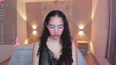 Snapshot of anahi_curlie1 chatting on 12/11/24, 03:24 Anahi Curlie online show from 12/11/24, 03:24