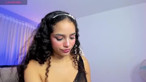 Snapshot of anahi_curlie1 chatting on 01/10/25, 03:18 Anahi Curlie online show from 01/10/25, 03:18