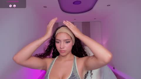 Snapshot of anahi_curlie1 chatting on 02/04/25, 06:46 Anahi Curlie online show from 02/04/25, 06:46