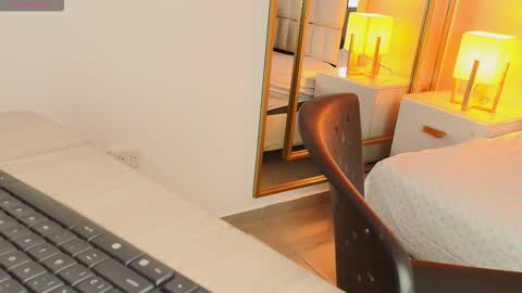 Snapshot of anahi_maite chatting on 11/09/25, 07:34 Anahi online show from 11/09/25, 07:34