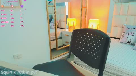 Snapshot of anahi_maite chatting on 11/25/25, 07:58 Anahi online show from 11/25/25, 07:58