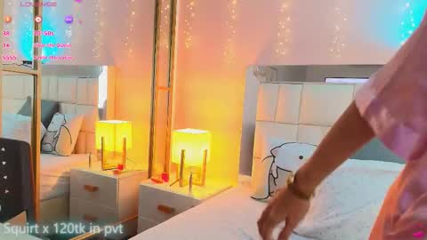 Snapshot of anahi_maite chatting on 02/04/26, 07:53 Anahi online show from 02/04/26, 07:53