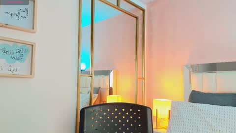 Snapshot of anahi_maite chatting on 02/16/26, 07:10 Anahi online show from 02/16/26, 07:10