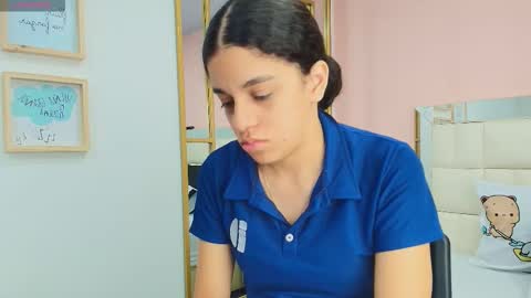 Anahi  online show from 03/22/26, 11:35