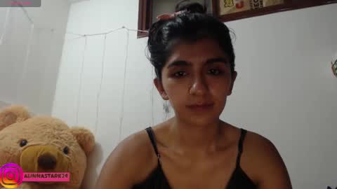 Anahi Browns online show from 02/06/25, 02:44