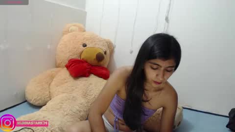 Anahi Browns online show from 02/19/25, 09:25