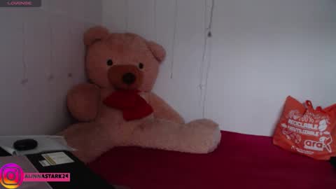 Anahi Browns online show from 10/30/25, 08:09