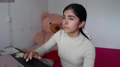 Anahi Browns online show from 01/07/26, 06:54