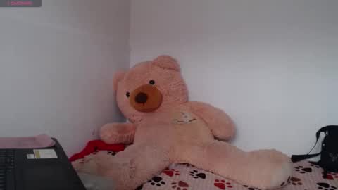 Anahi Browns online show from 03/25/26, 07:09