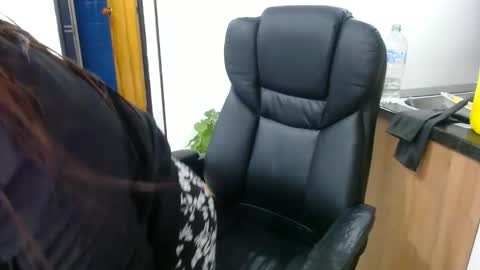 anaids online show from 01/01/25, 10:24